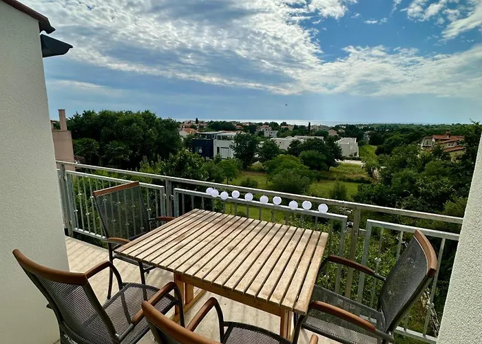 Appartments Majesta 아파트 포레치